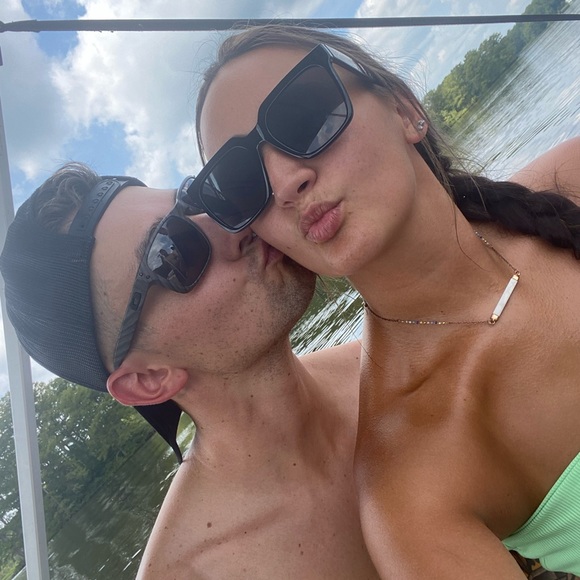 Meet your Posher, Jayde - Picture 1 of 1